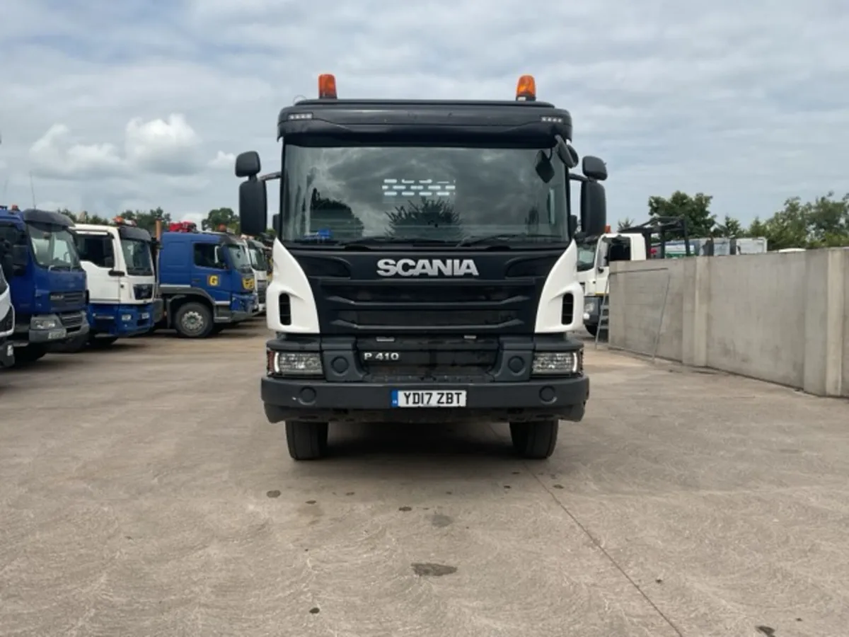 2017 Scania P410 8x4 Tipper - Image 2