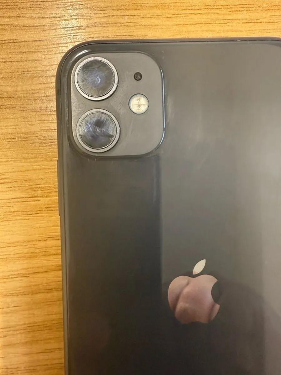 iphone 11 - Image 4