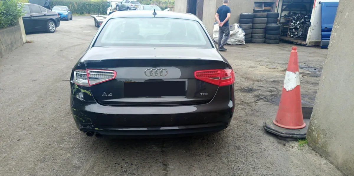 2014 AUDI A4 2.0 DIESEL FOR BREAKING - Image 2