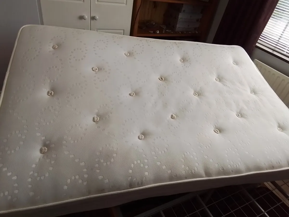 Mattress small double - Image 4
