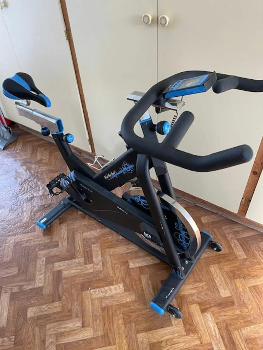 Spin Bike - Revxtreme RS4000 - Image 1