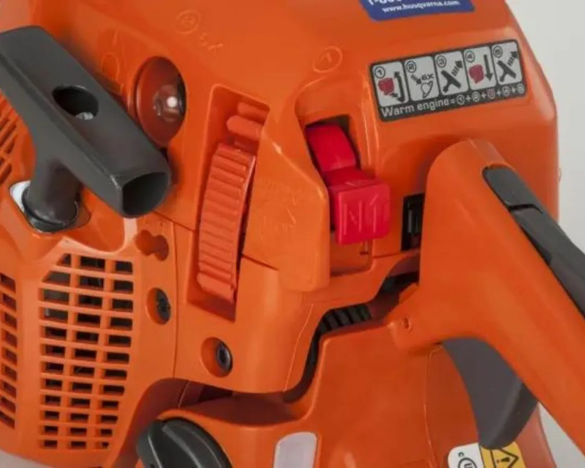 Husqvarna Chainsaw  435 MK II - Image 4