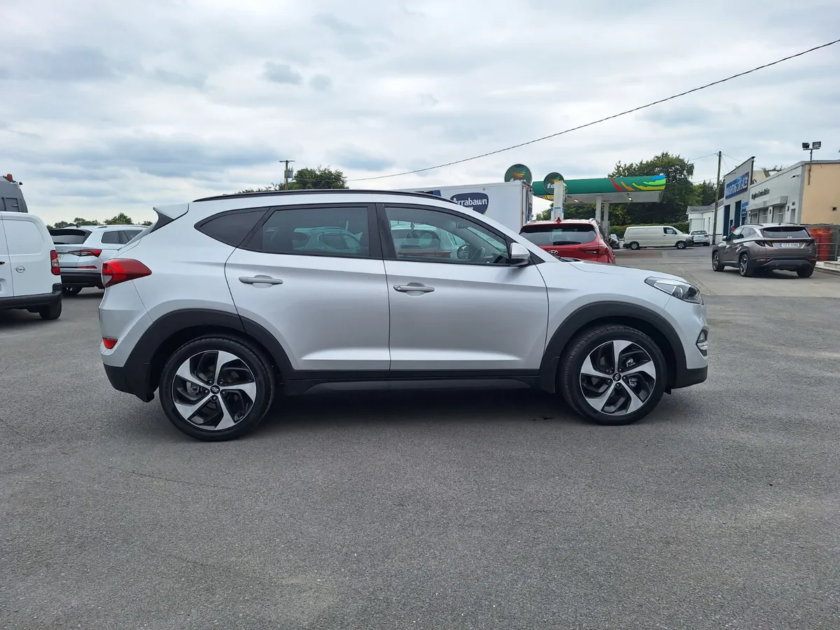 *DEPOSIT TAKEN*Tucson *Sunroof/Leather/Top Spec - Image 2