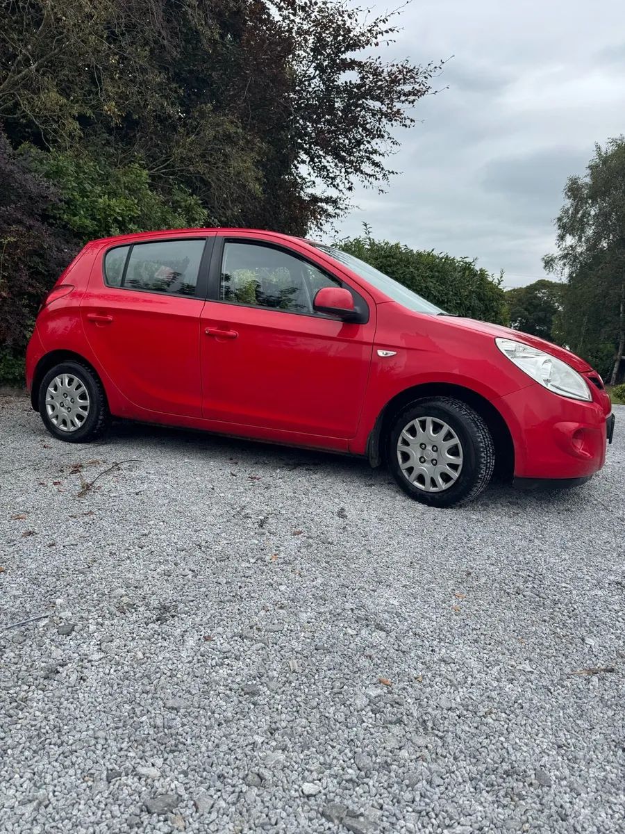 Hyundai i20 2010 NCT & Tax - Image 4