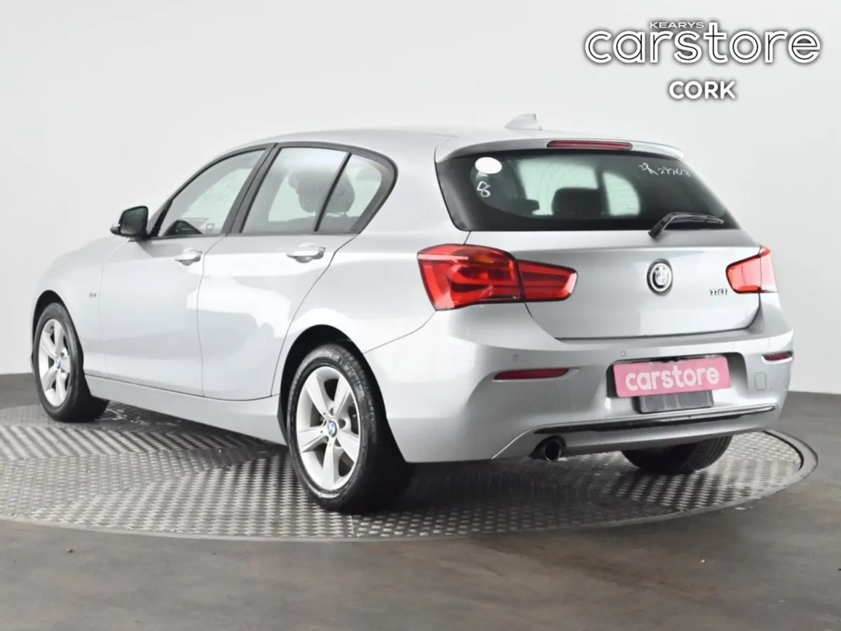BMW 1 Series 1.5 Auto - Image 3