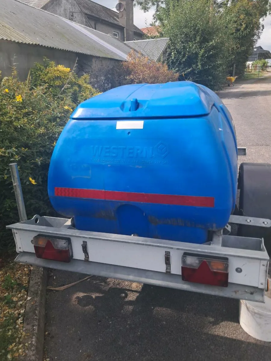 Water bowser - Image 4