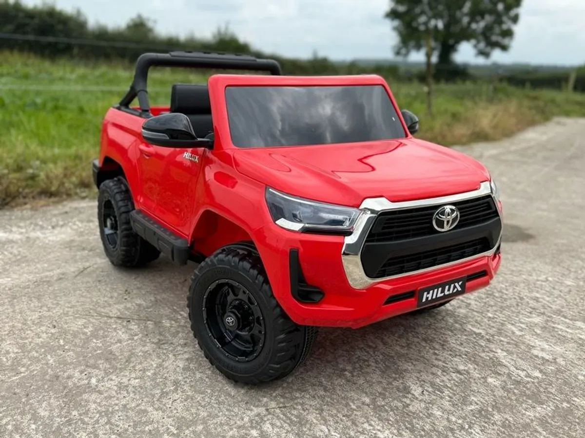 Toyota Hilux Red - Kids Ride On Jeep - Image 1