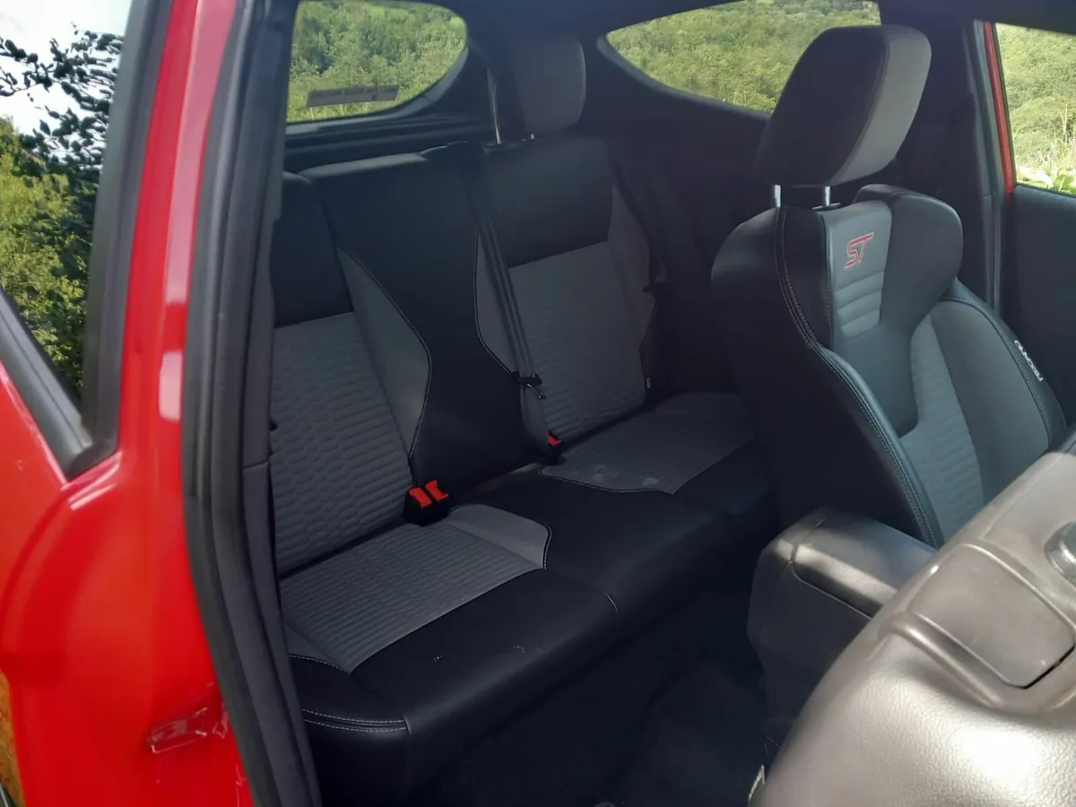 Ford Fiesta 2017 - Image 2