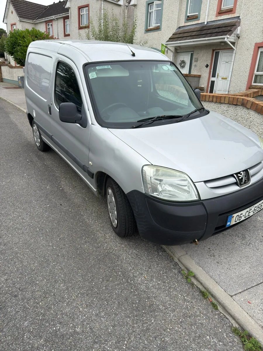 Peugeot Partner Van 1.9d - Image 2