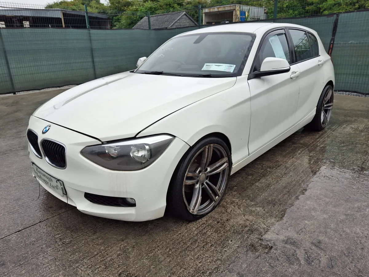 *2012 BMW 1 Series . Very light Damage - Image 3
