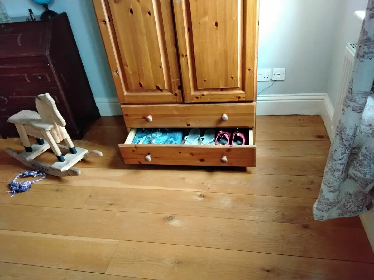 Wardrobe - Image 3