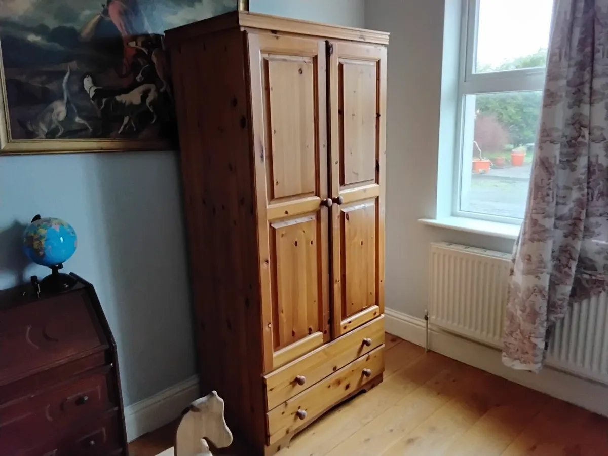 Wardrobe - Image 4