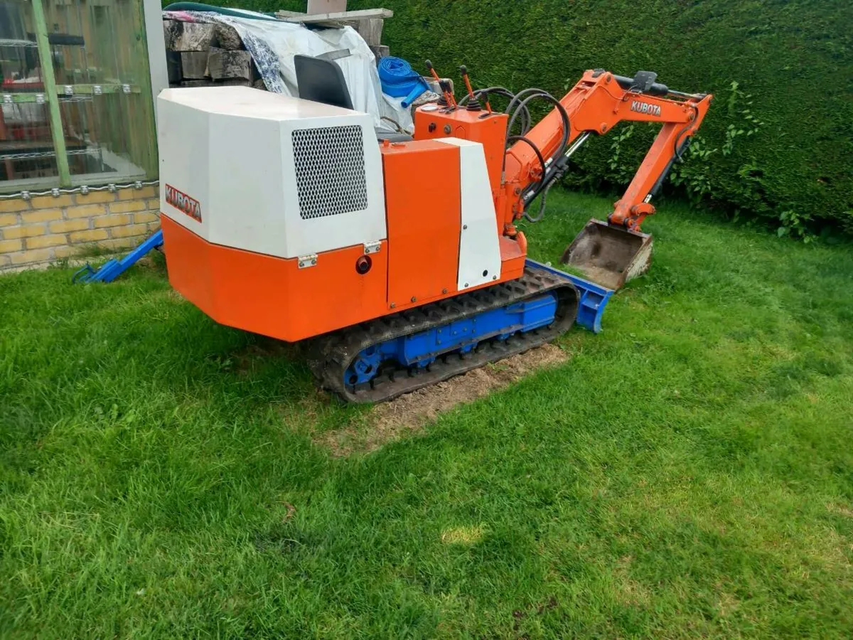 Kubota 1.5 ton mini digger - Image 2