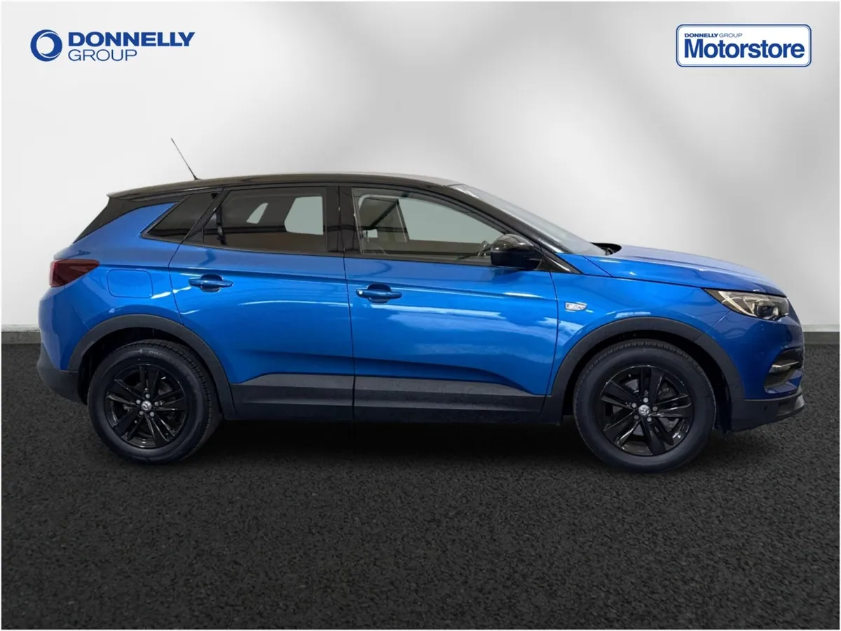Vauxhall Grandland X Hatchback SE - Image 3