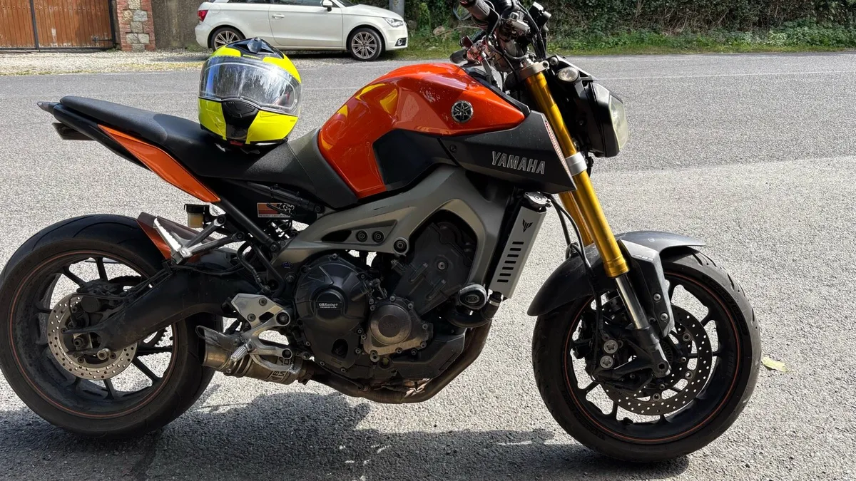 Motorcycle - Image 4