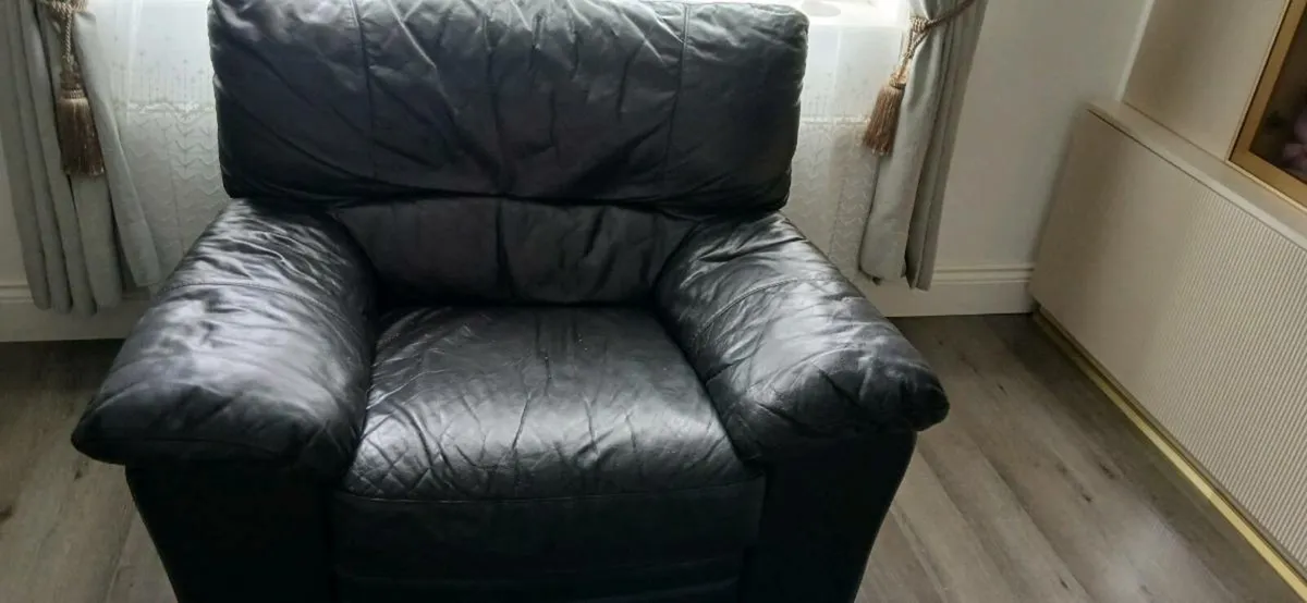 Sofa - Image 3