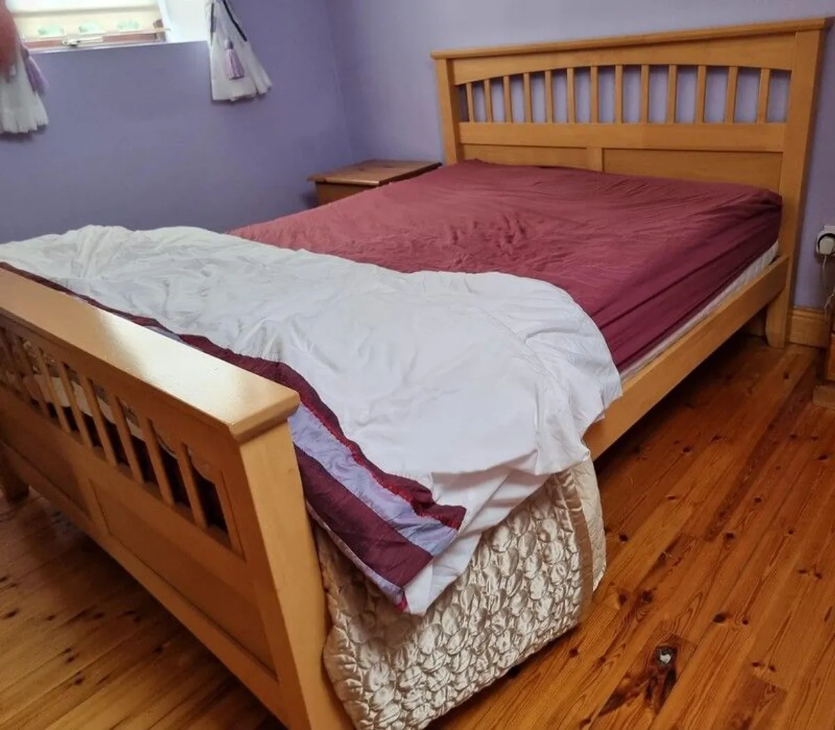Bed - Image 1