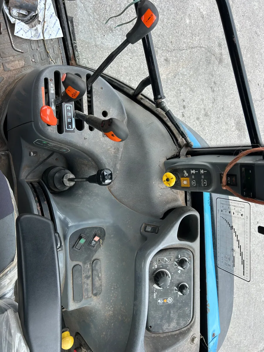 Tractor - Image 4