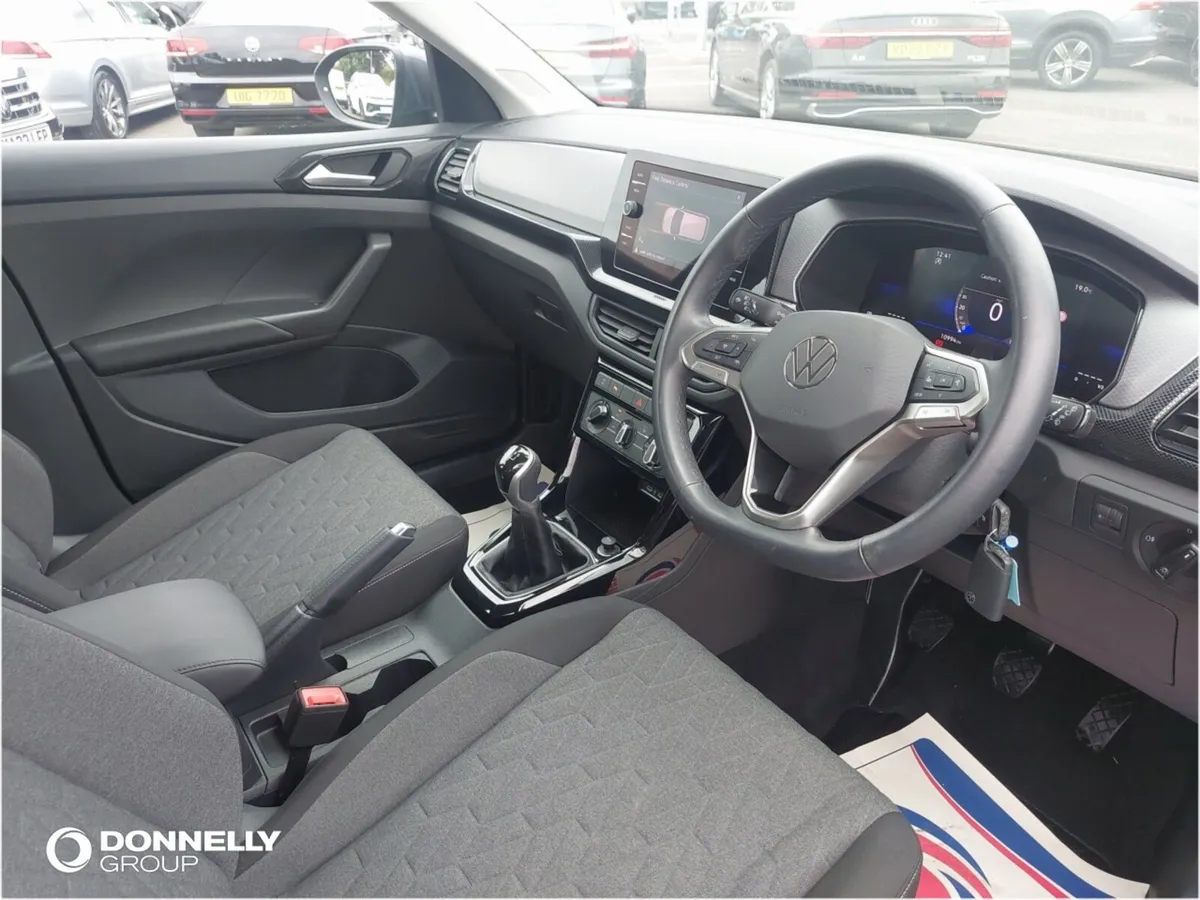 Volkswagen T-cross Estate Life - Image 2