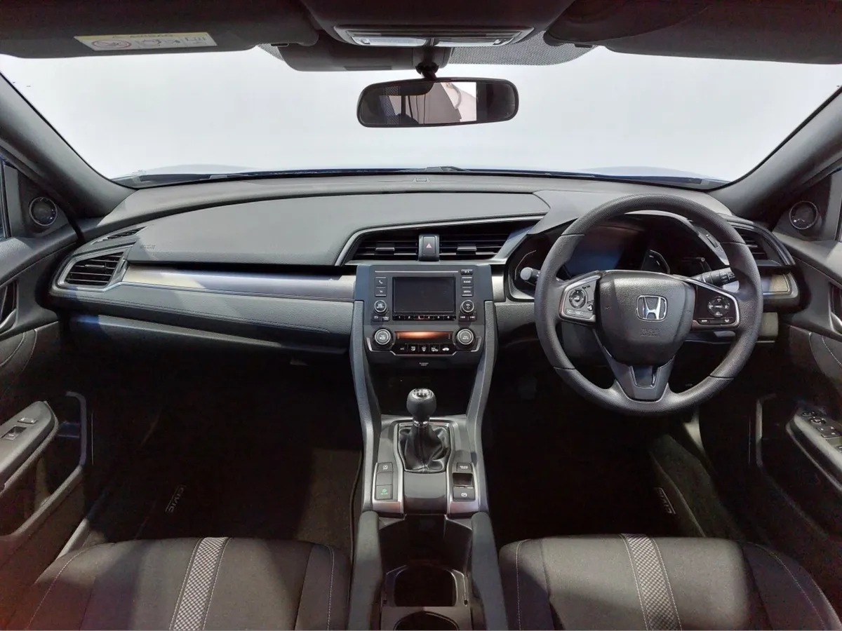 Honda Civic Hatchback SE - Image 4