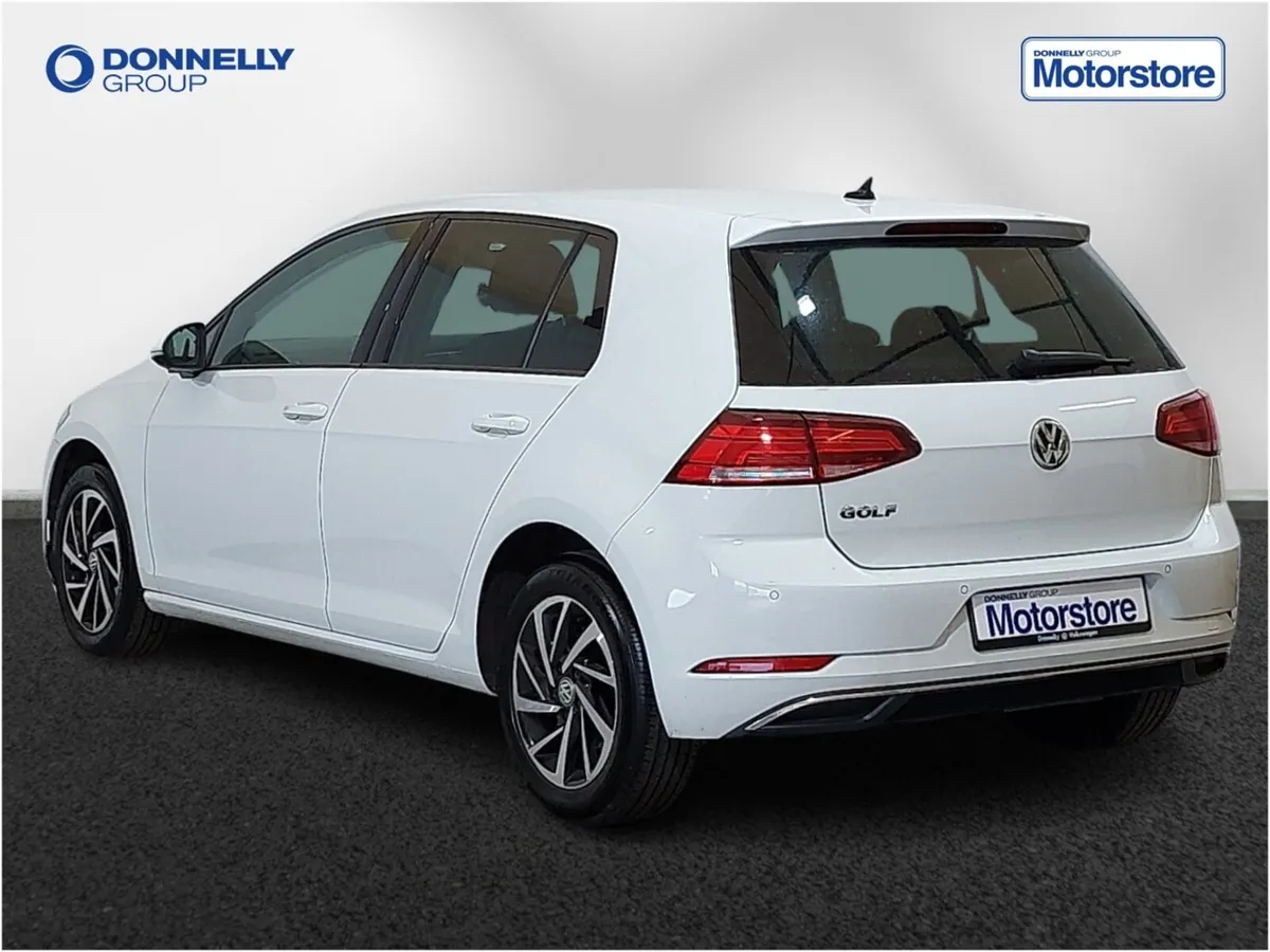 Volkswagen Golf Diesel Hatchback Match Edition - Image 2