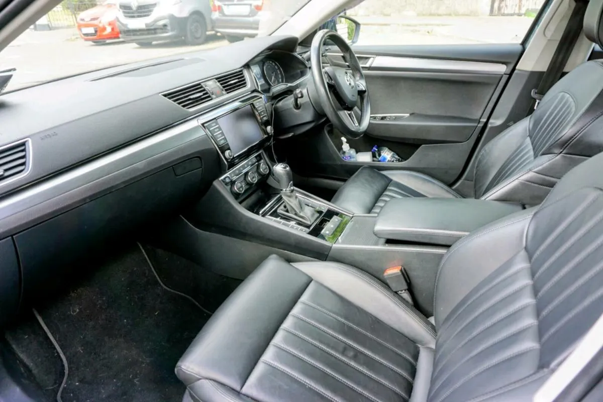 Skoda Superb 2.0 Tdi - Image 3