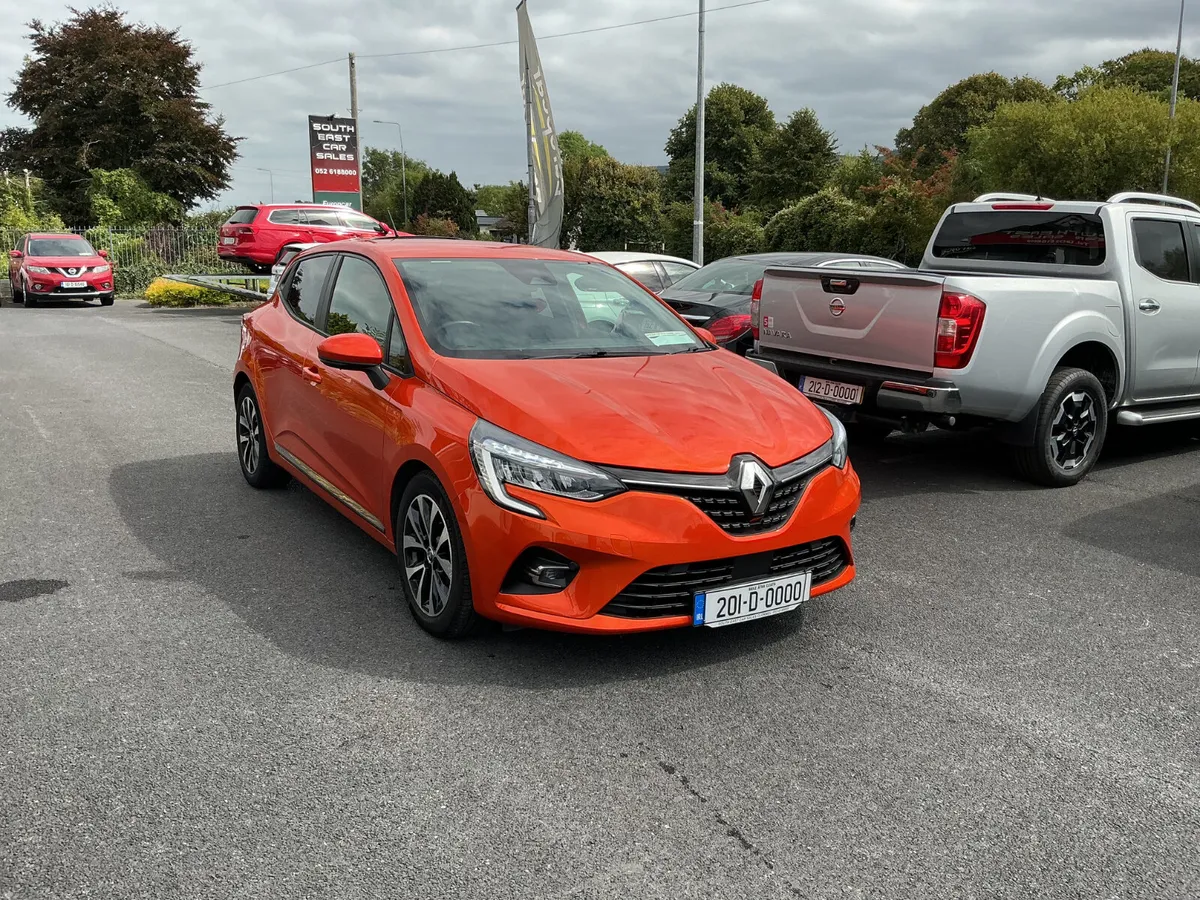 2020 RENAULT CLIO ICONIC BLUE DCI - Image 4