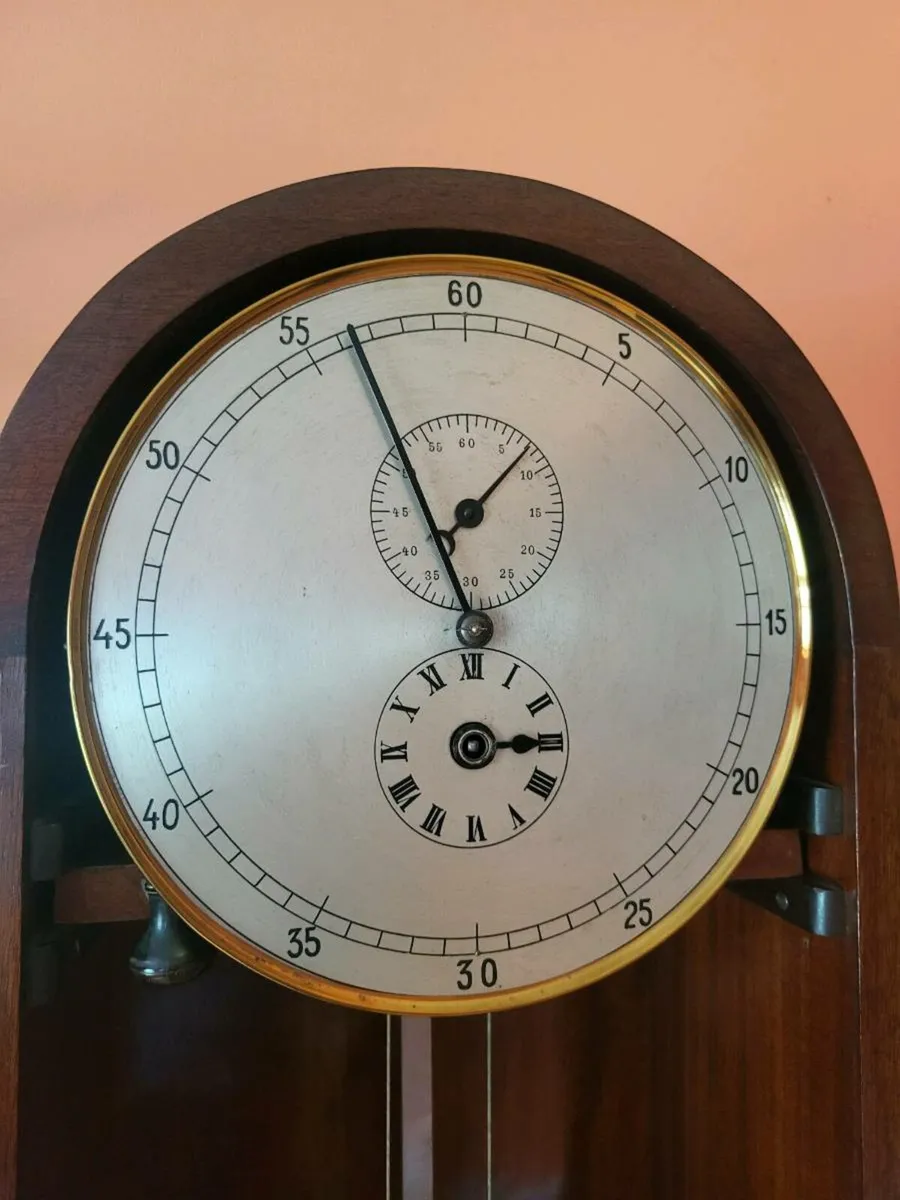 Longcase regulator clock - Image 1