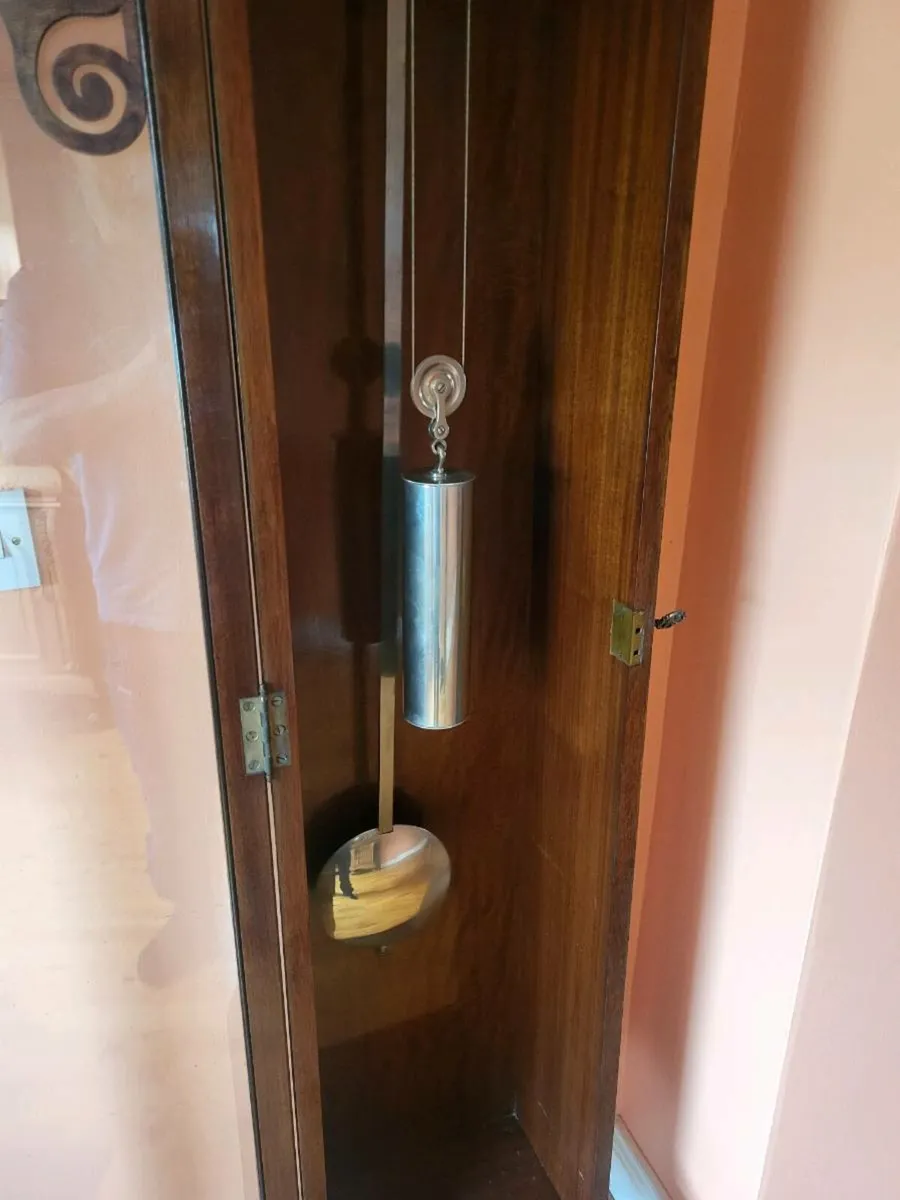 Longcase regulator clock - Image 4