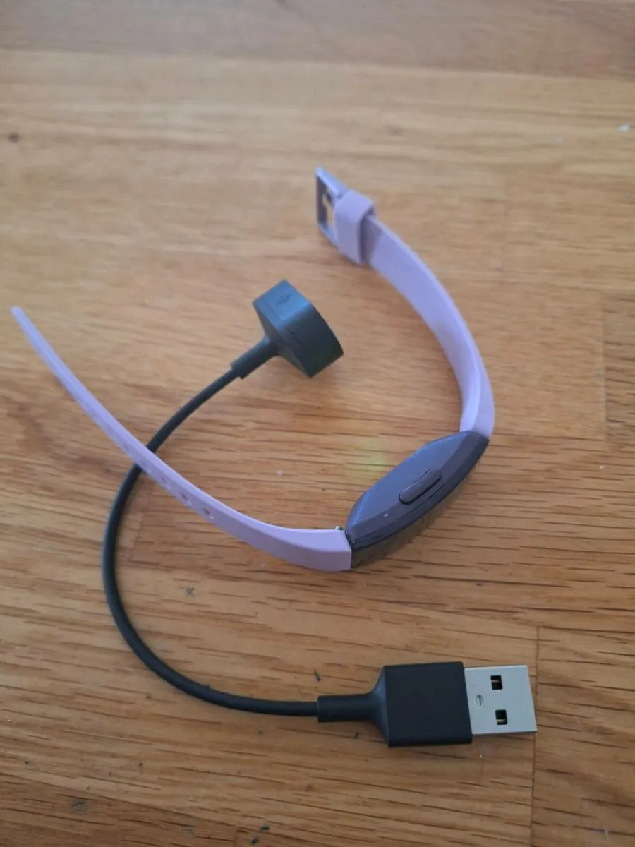 Fitbit inspire 3 watch - Image 2