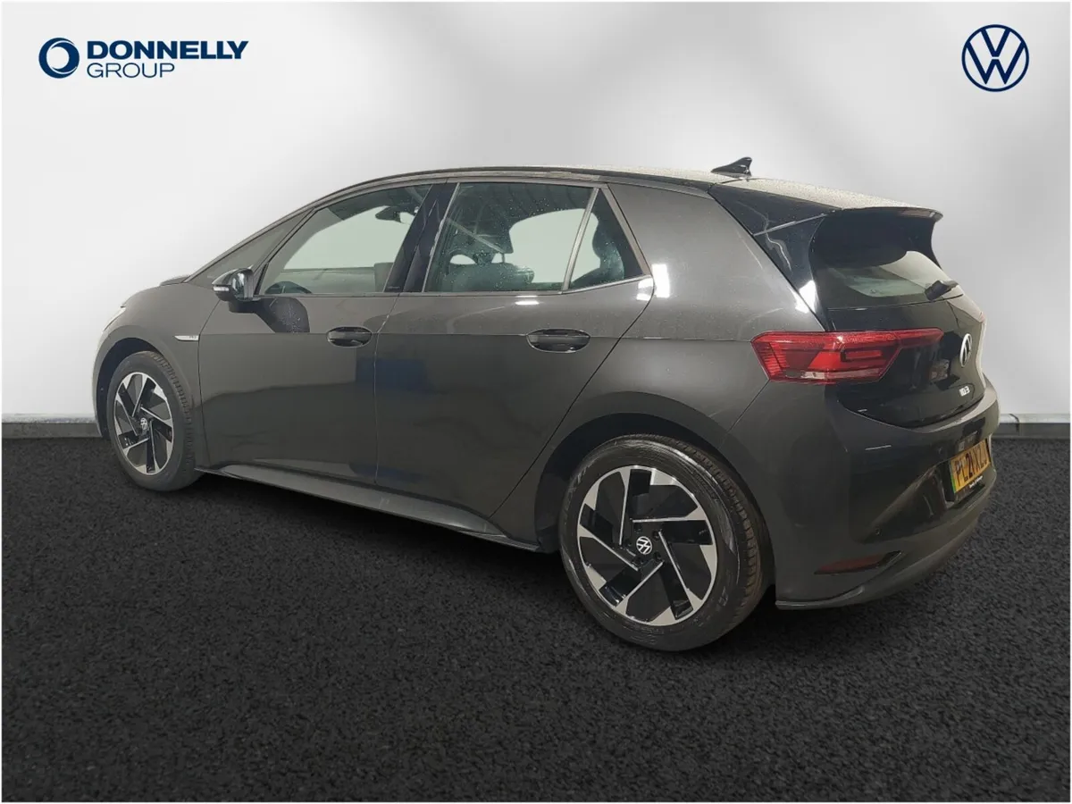 Volkswagen Id.3 Hatchback Life Pro - Image 2