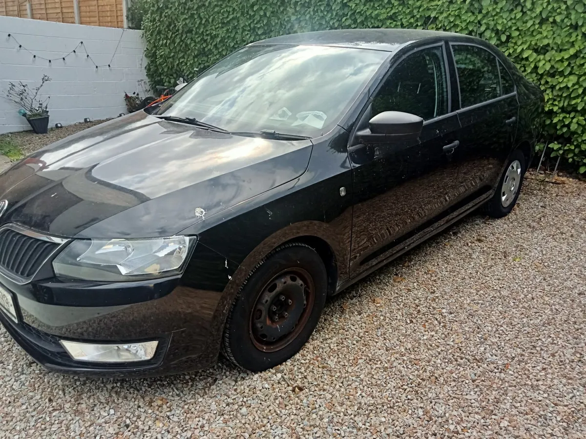 Skoda Rapid 2013 - Image 4