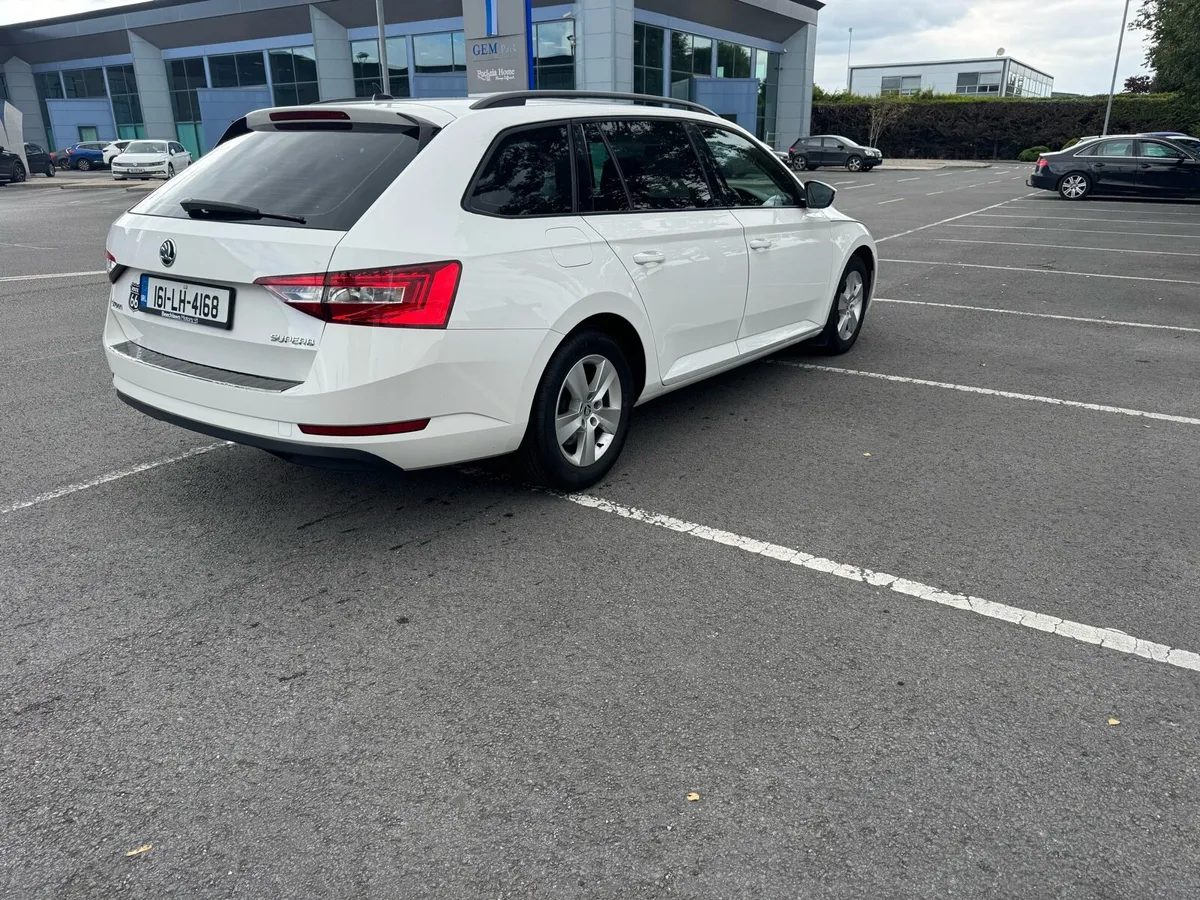 2016 Skoda Superb 1.6 diesel - Image 2