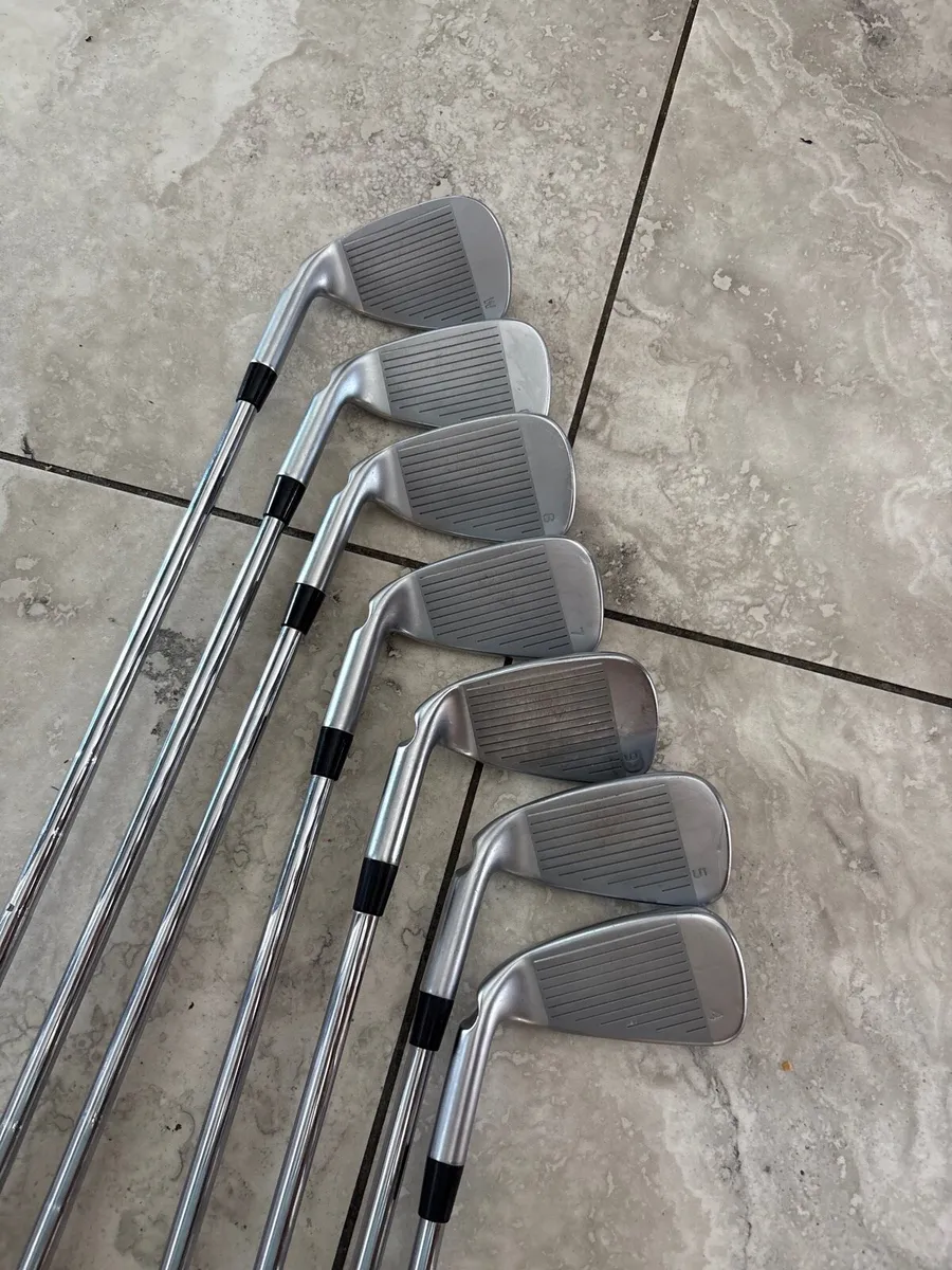 Ping G425 irons - Image 2