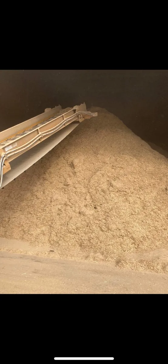 Milled wheaten straw for feeding - Image 3