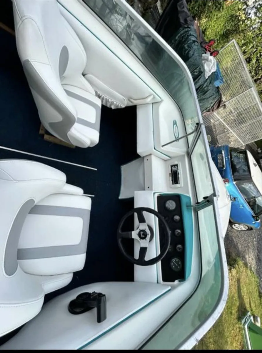 Boat - Image 4
