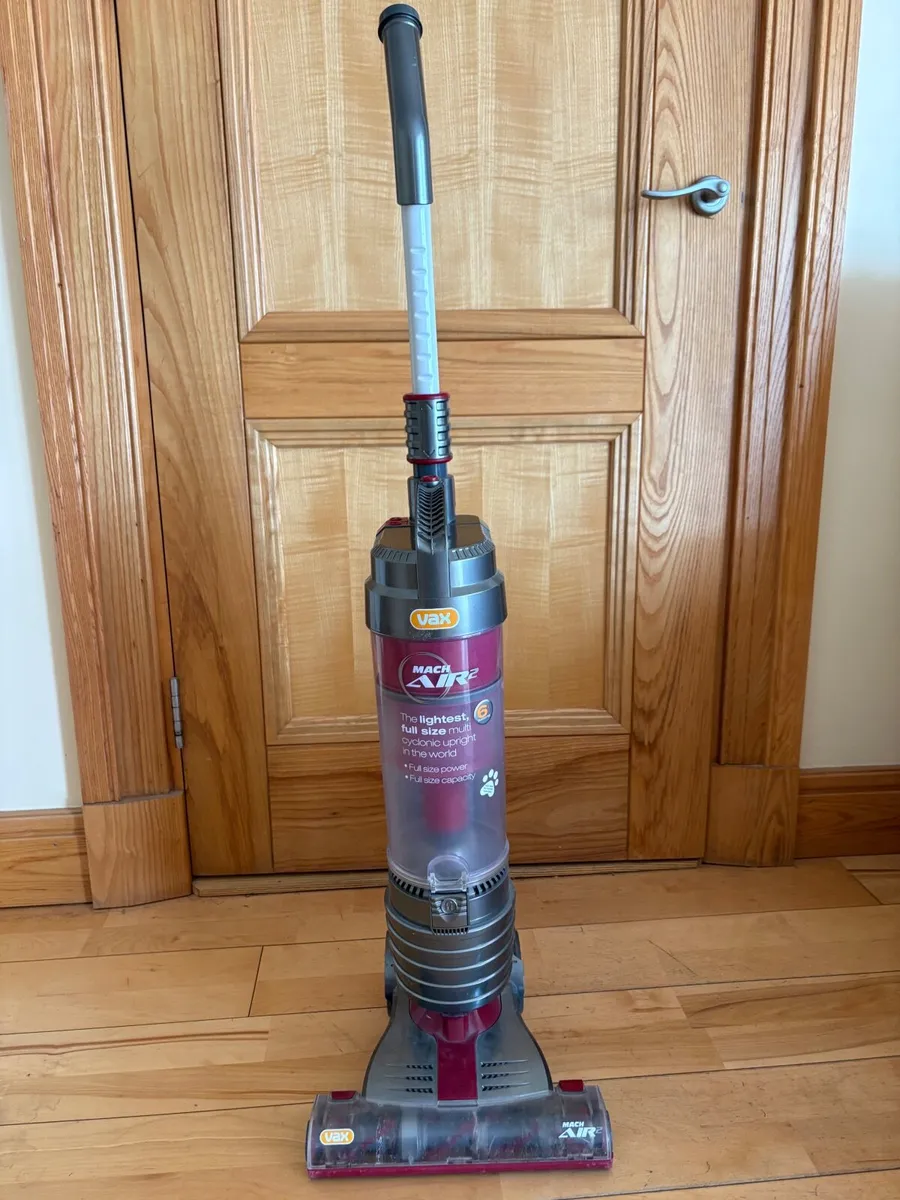 Vacuum cleaner - Image 2