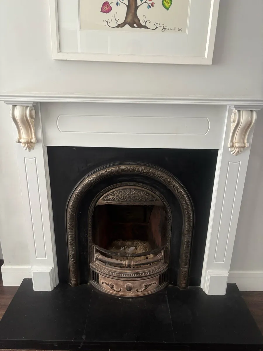 Fireplace & mantelpiece - Image 3