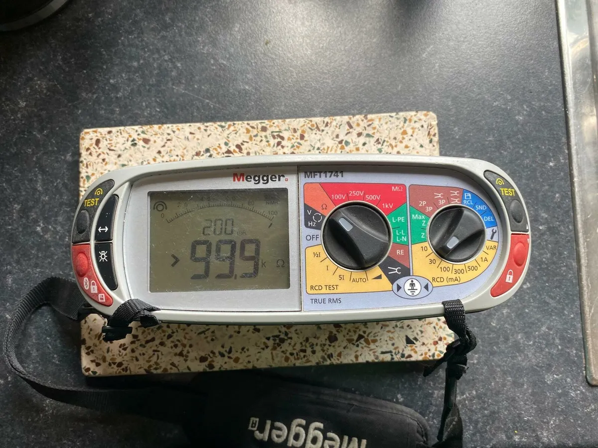 Megger mft1741 test kit. Wander lead. Ptouch - Image 1