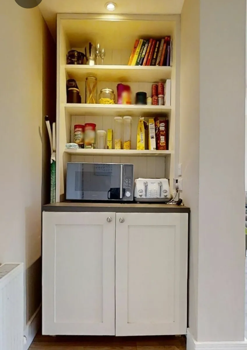 Nolan Kitchen with Quartz - Image 3