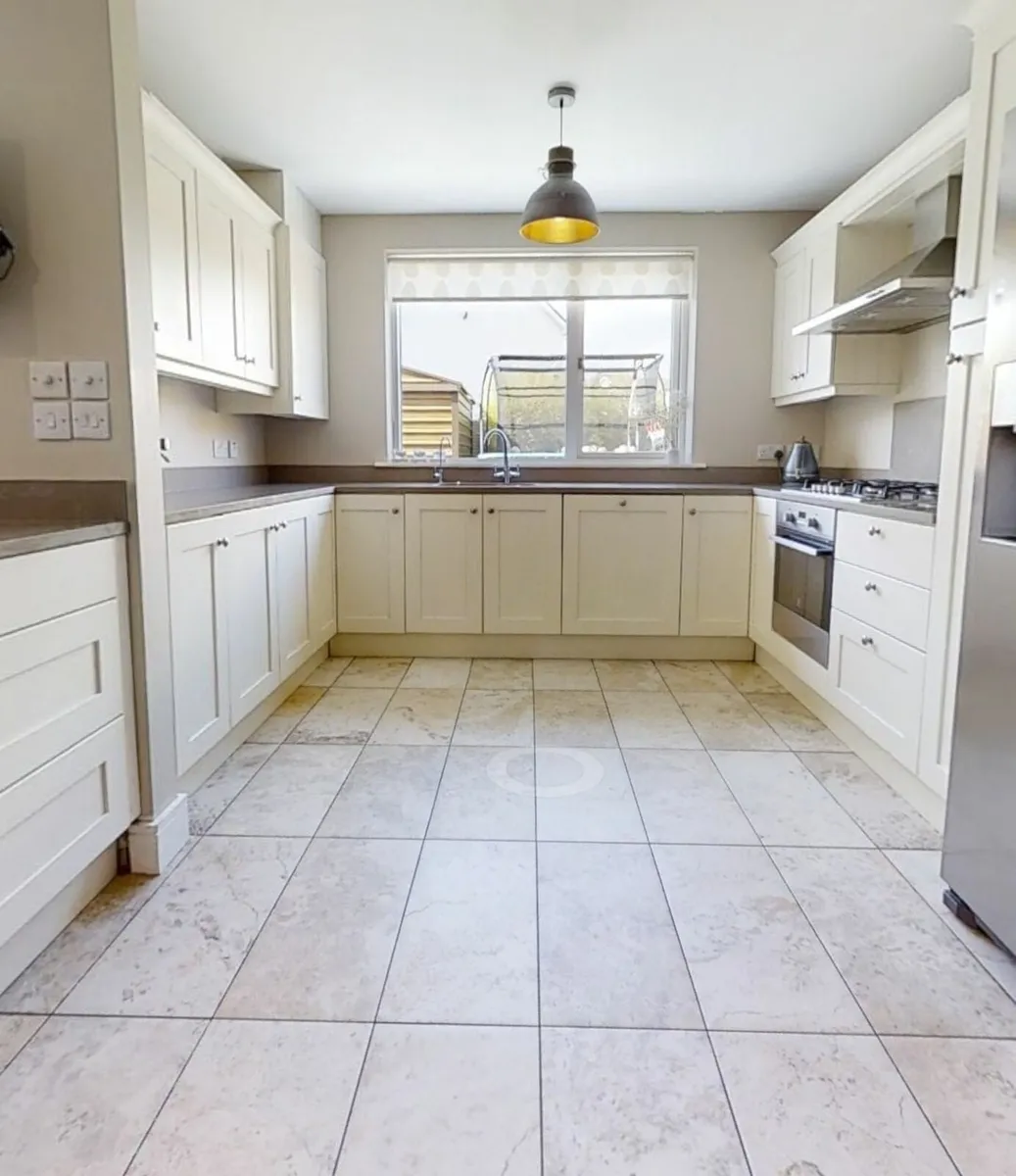 Nolan Kitchen with Quartz - Image 1