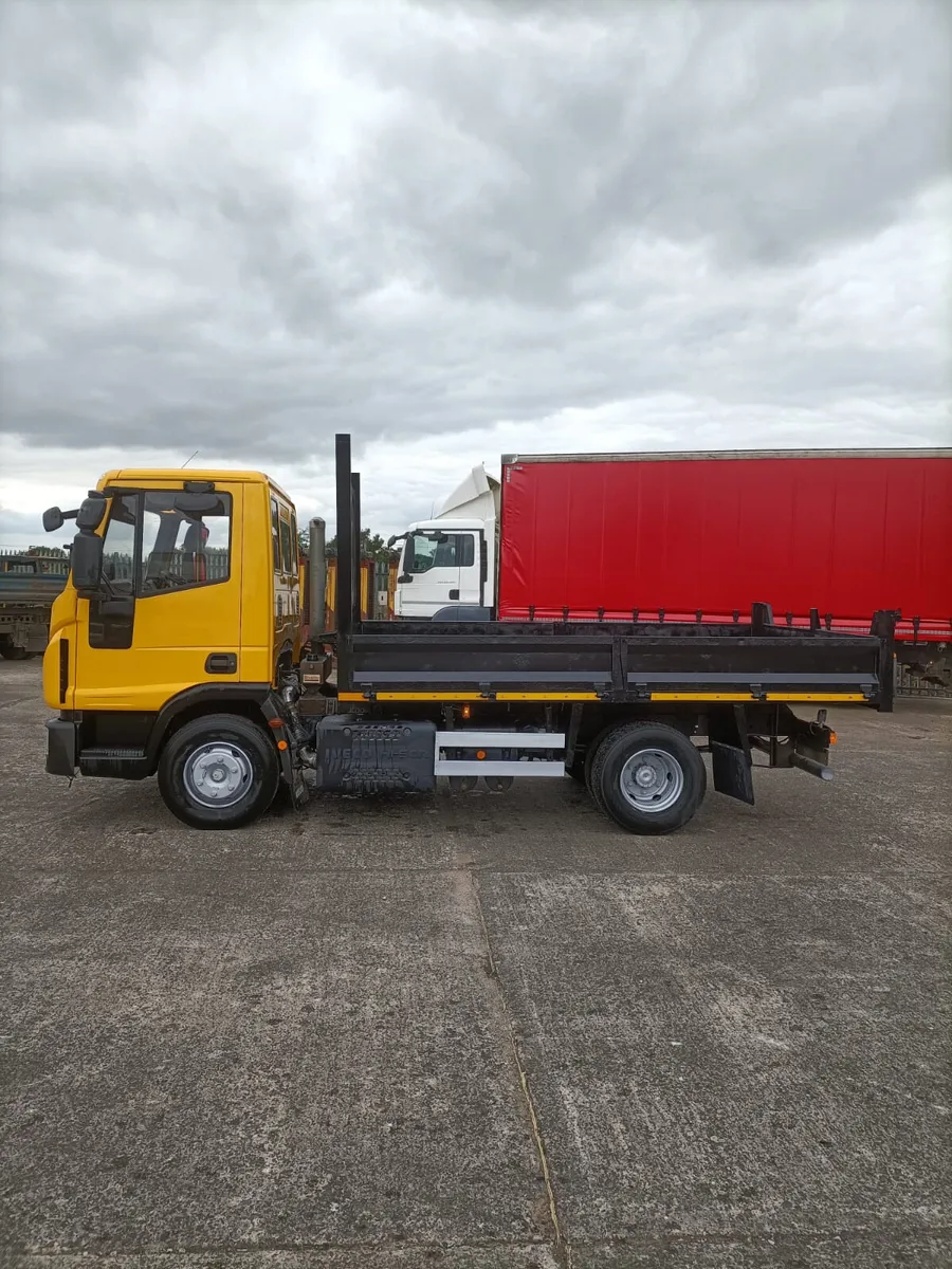 2020 Iveco 7.5 ton Tipper Manual gear box Tested - Image 3