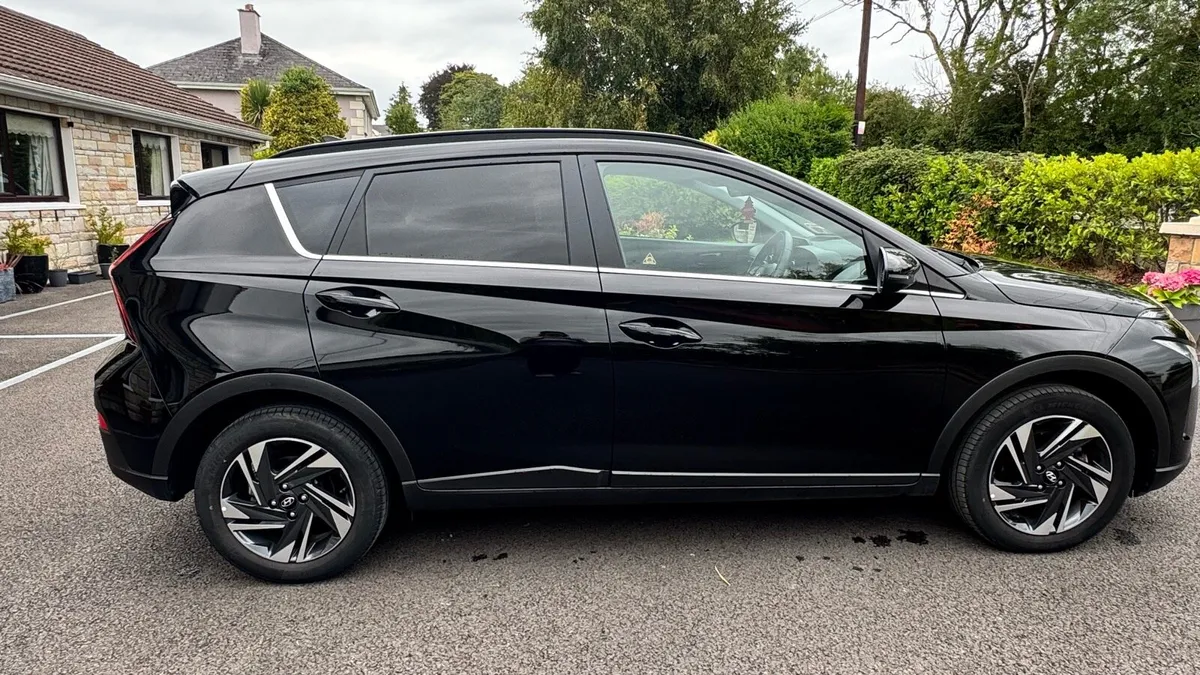 2023 HYUNDAI BAYON | AUTOMATIC, LOW KMS, MINT COND - Image 2