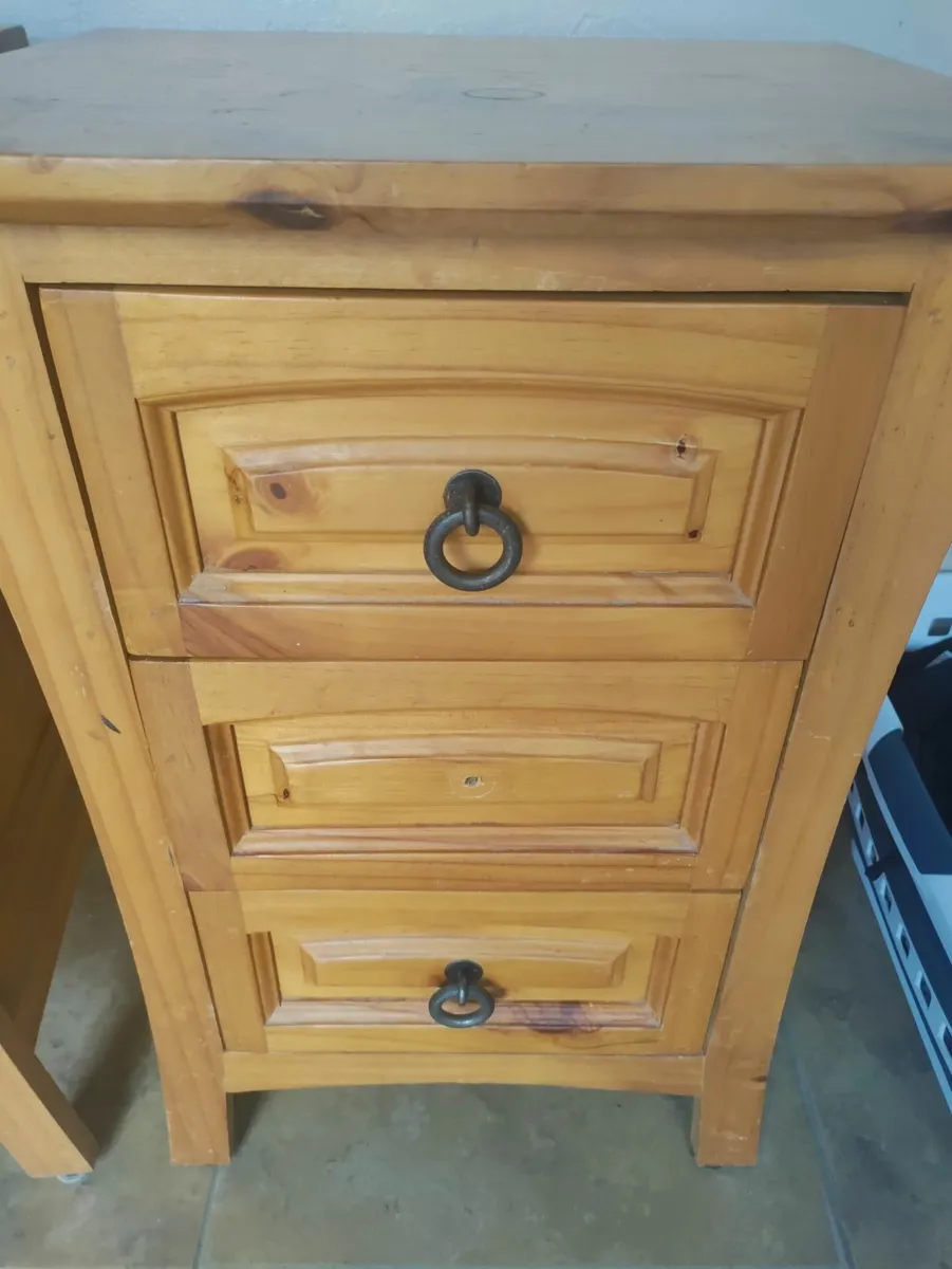 Bedside lockers - Image 2