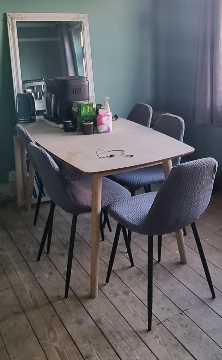 Kitchen Table & 6 Chairs - Image 3