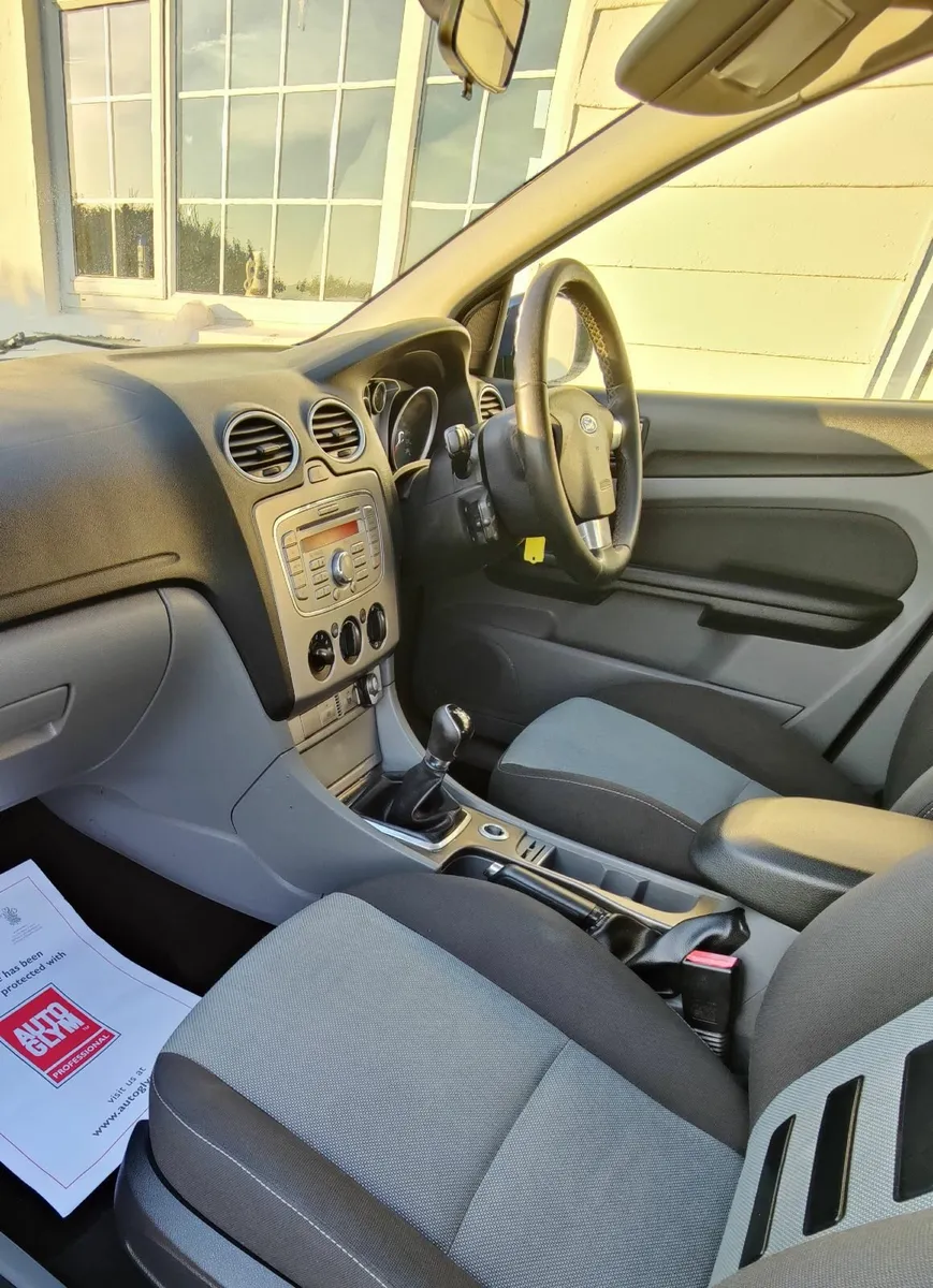 Ford Focus 1.6 TDCI Zetec 109BHP 5DR, 2010 - Image 2