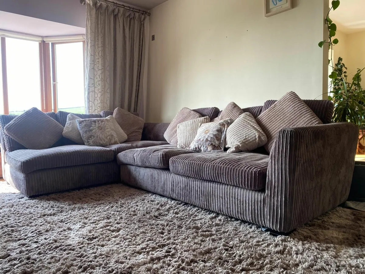 Cosy Corner Sofa or 2 pieces - Image 1