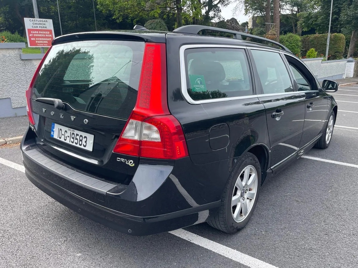 Volvo V70 new nct 08/26 Tax €200 - Image 1