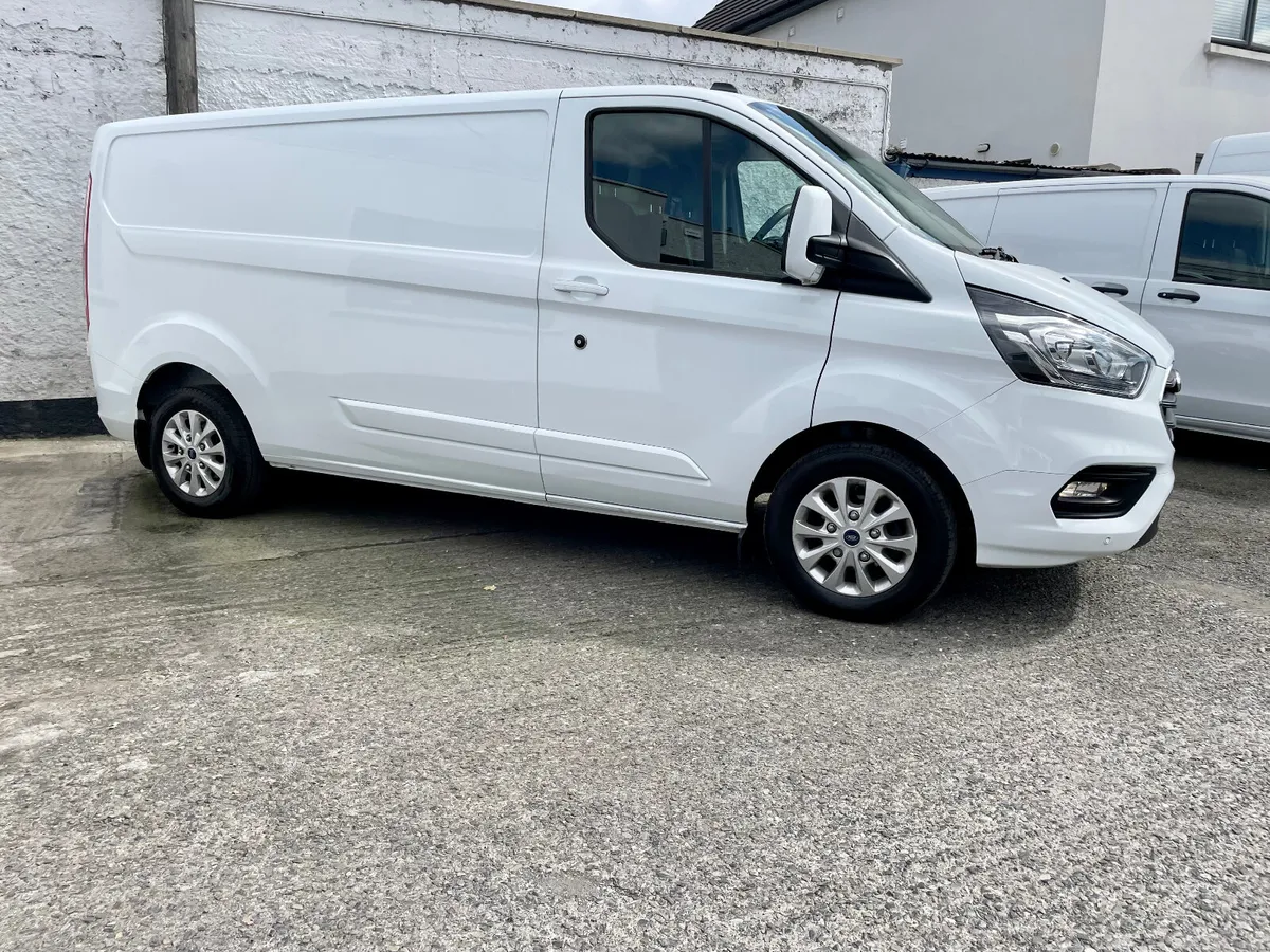 Ford Transit Custom  L2 Limited Edition 130PS,2023 - Image 2
