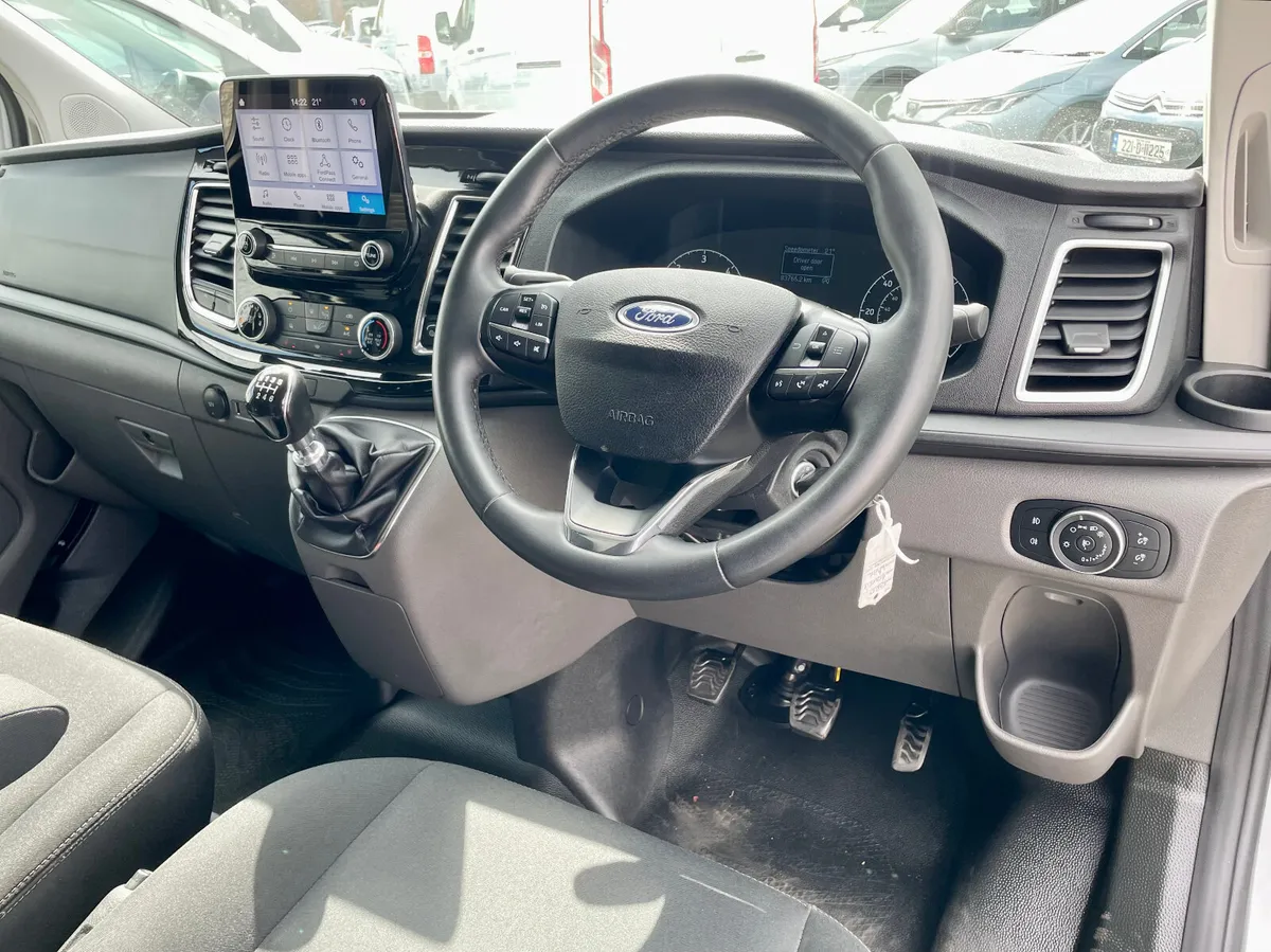 Ford Transit Custom  L2 Limited Edition 130PS,2023 - Image 3